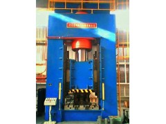 YD61冷挤压液压机图3