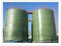 现场缠绕大型贮罐图3