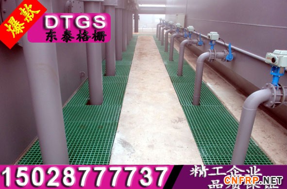 012015a28c951220-0f822806c606330c-5245890ccd310791585df238f7412bb9c25