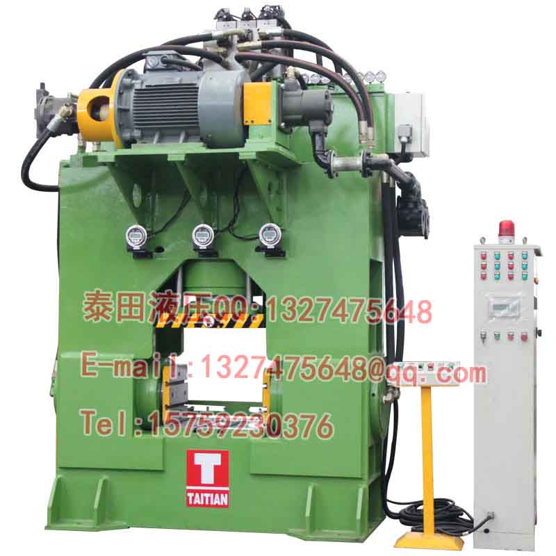 011-315T三通成型机