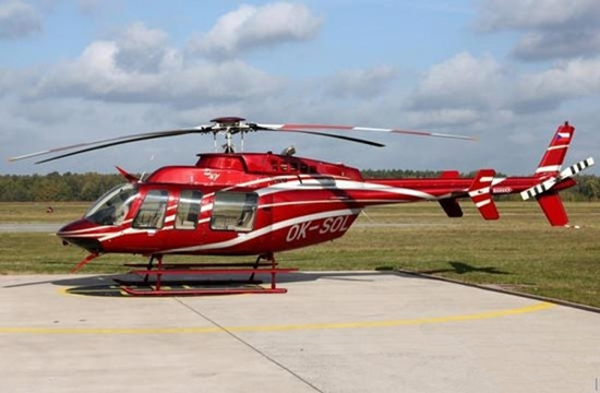 贝尔407私人直升机:采用全复合材料4桨叶旋翼