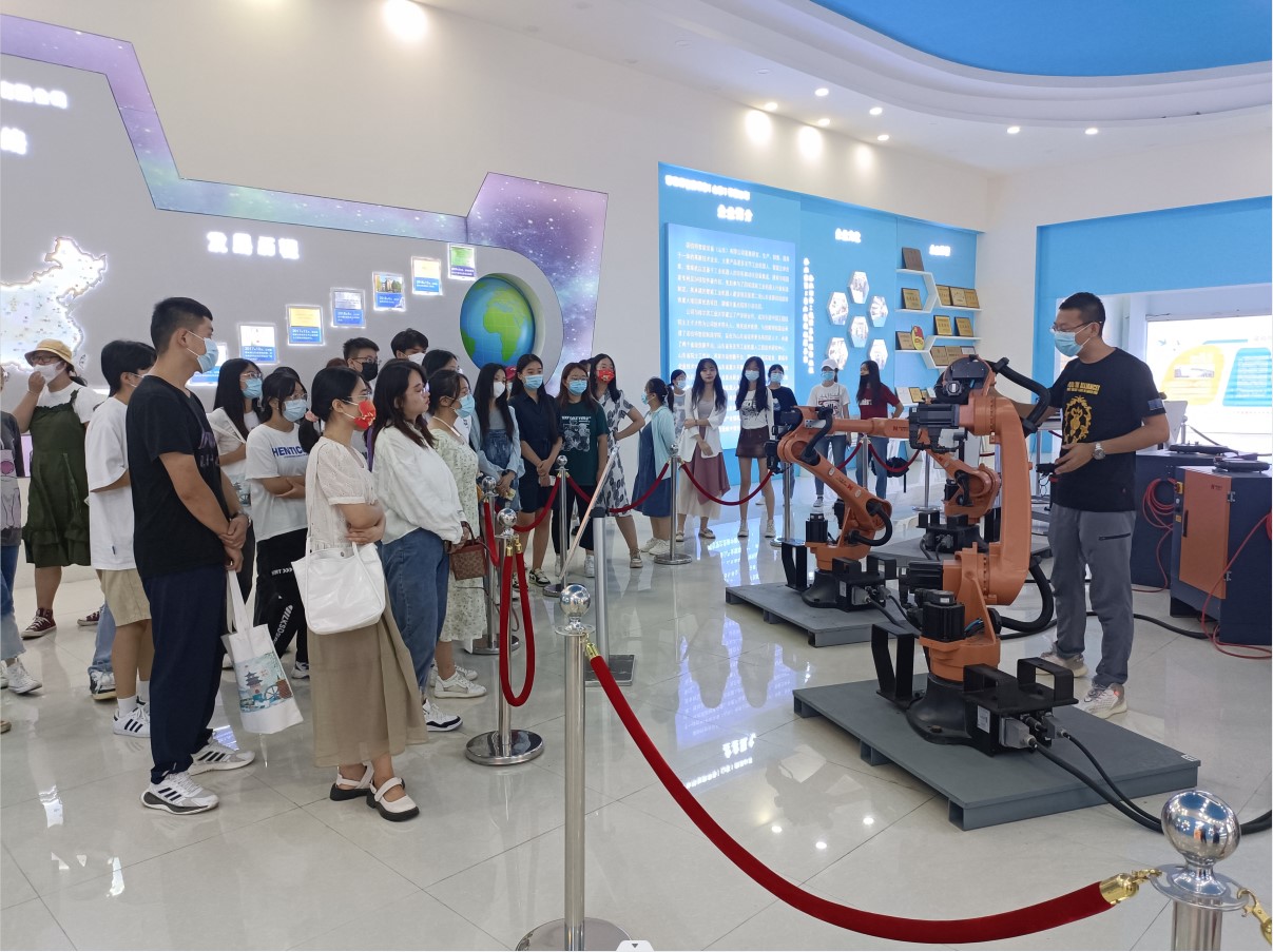 38476ff3-6d8d-4cac-804b-05c4ae277d80