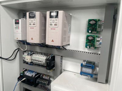 JT-SLT-250S 全自动碳纤维单向带分切缠绕机图5