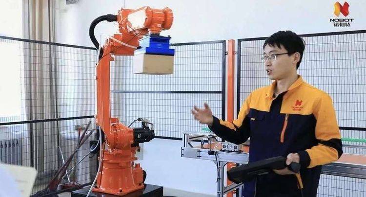 C1z-a4JCS9aIf7hNFGWjKQ