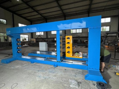 龙门式四工位碳纤维缠绕设备图2