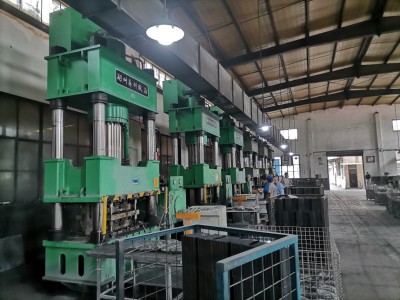 汽车刹车片液压机图3