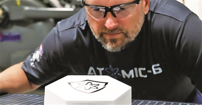 725073_700<i></i>x700